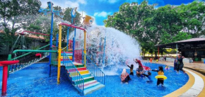 Palace Top 1 Waterpark Family Resort Melaka Town - Free Tickets with Unlimited Access